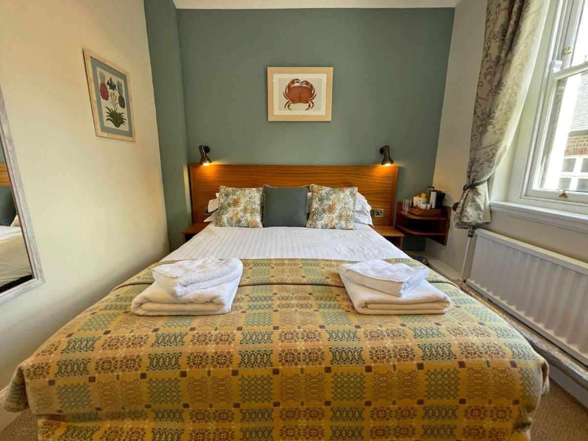 The Ship Hotell Parkgate  Eksteriør bilde